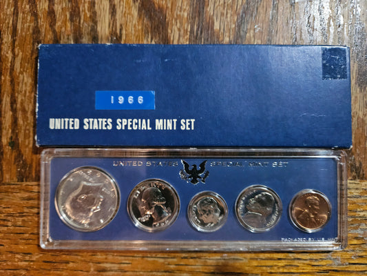 1966 US Special Mint Set in OGP