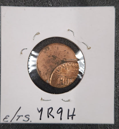 Lincoln Cent Off Center Mint Error YR9H — Reverse