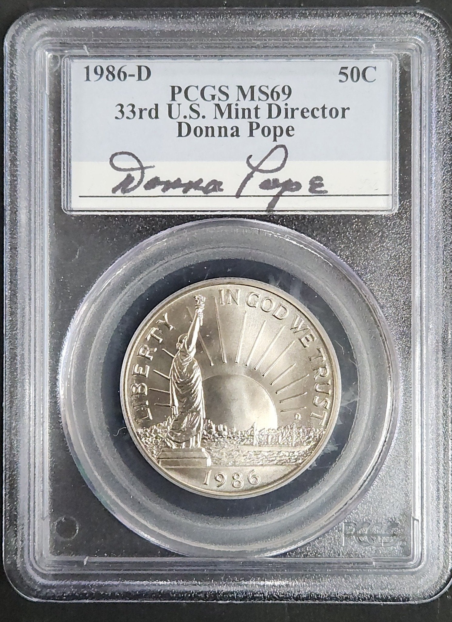 1986-D Statue Of Liberty Commemorative MS69 PCGS 10411.69-71393827 10411.69-71393779 — Obverse